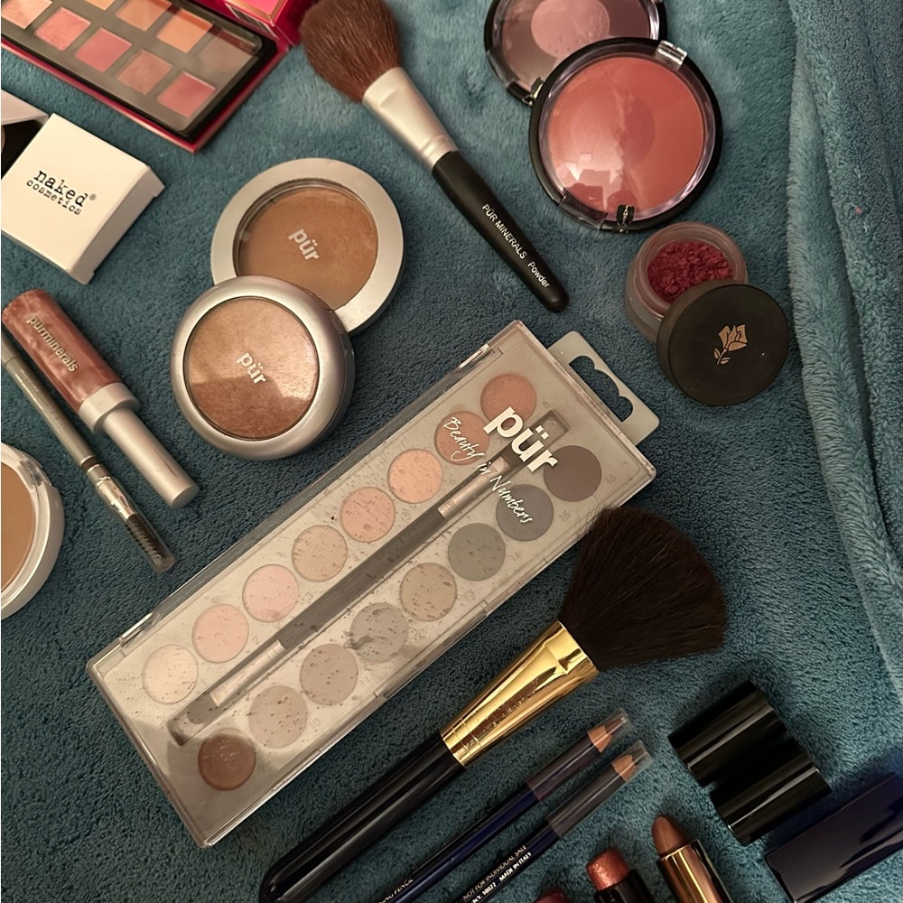 Sold - Picture 4 of 16